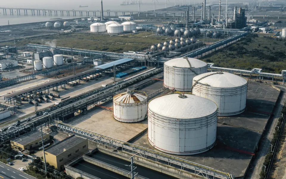 Industrial chemical storage tanks and processing facility
